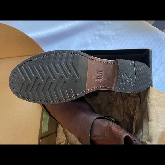 Frye womens bootie size 7.5 - Picture 2 of 3